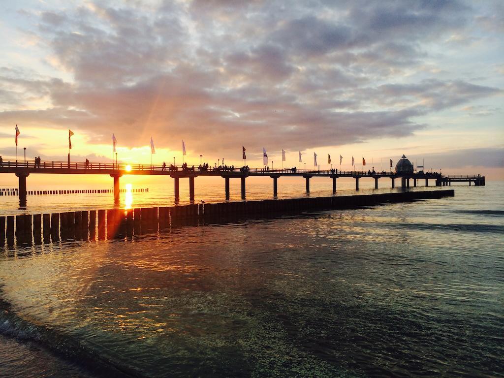 Ferienwohnungen Hofmann Zingst Ruang foto