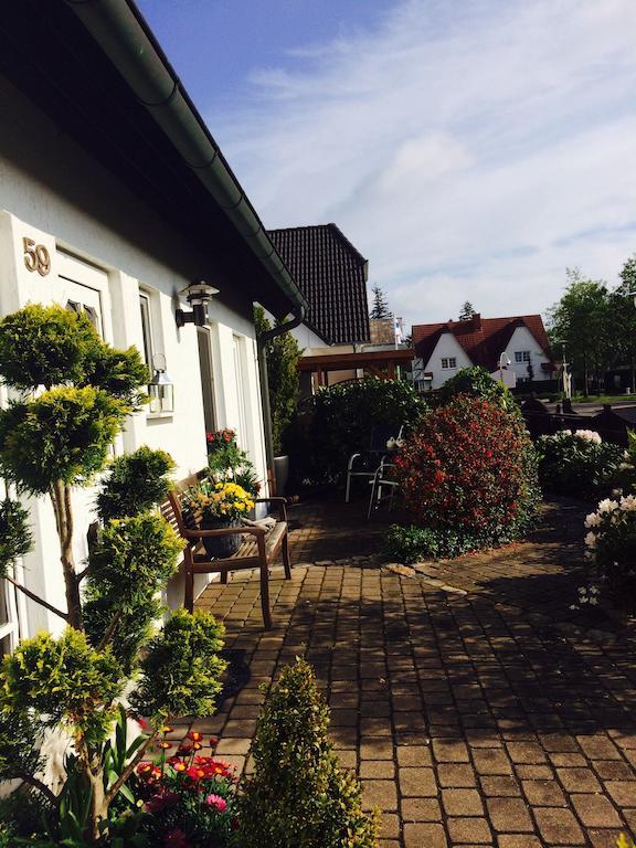 Ferienwohnungen Hofmann Zingst Ruang foto